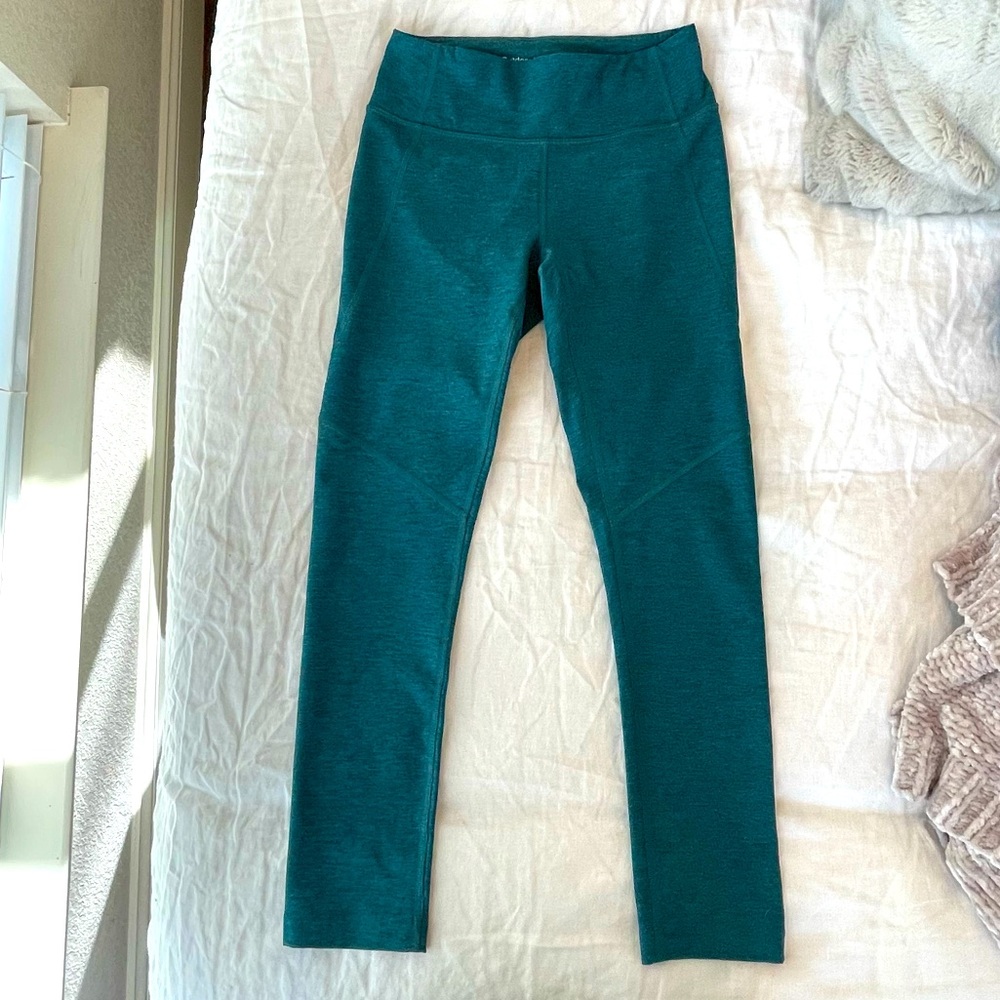 Outdoor Voices warmup 3/4 legging